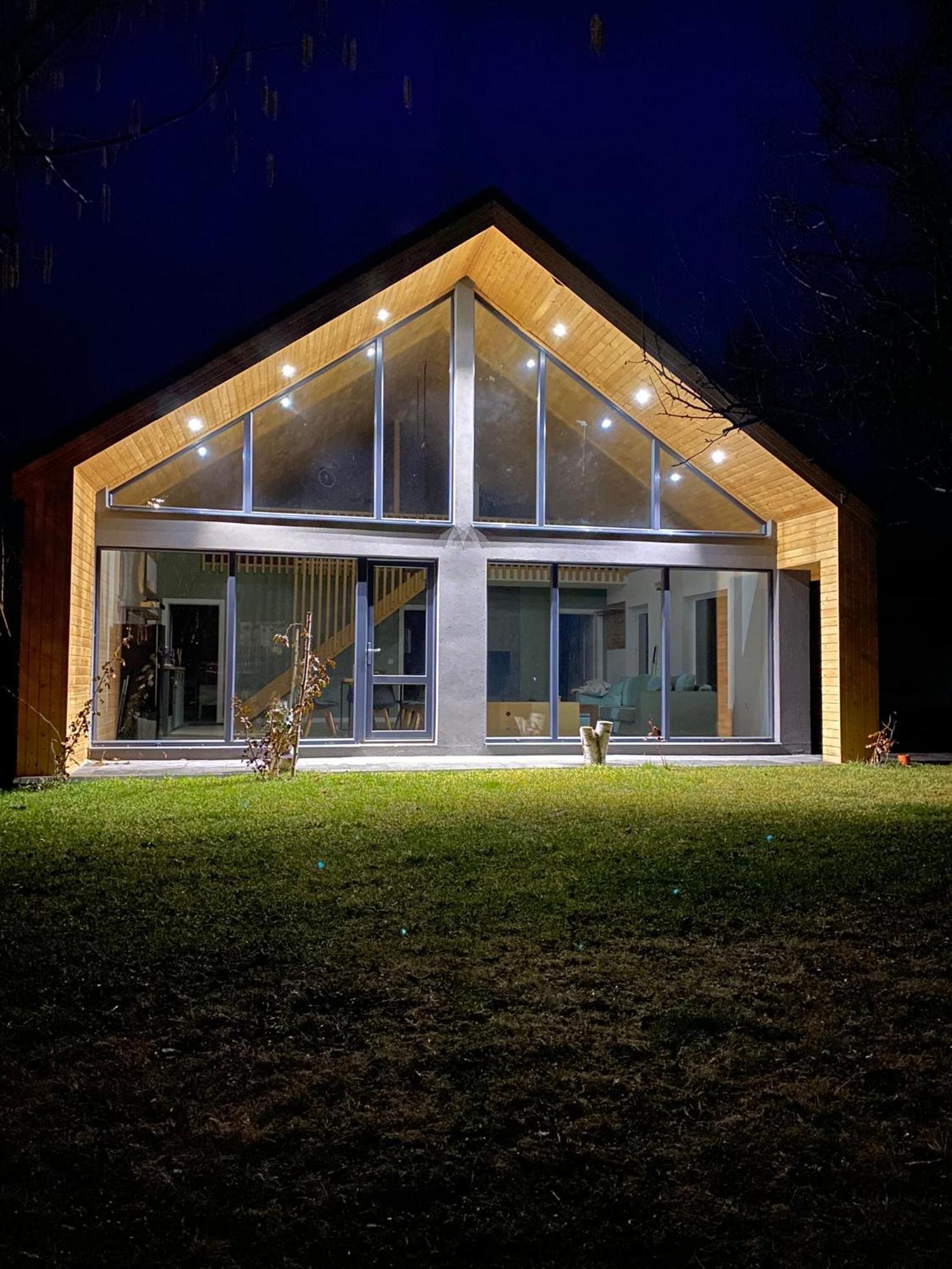 Casa Tinca 2 Villa Izvoru Muresului Exterior photo